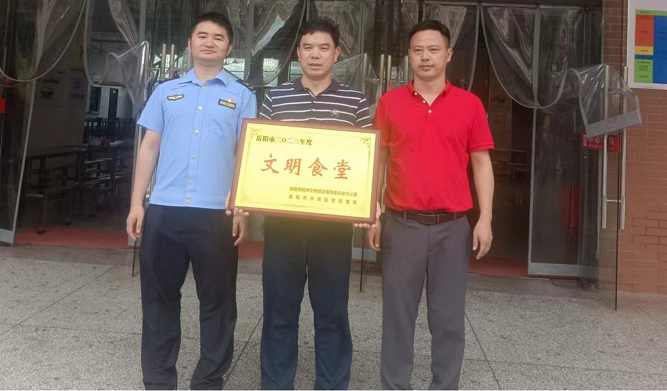 ζ����ʮ����ʳ�ë@�u(p��ng)�С�����ʳ�á��s�u(y��)�Q̖(h��o)